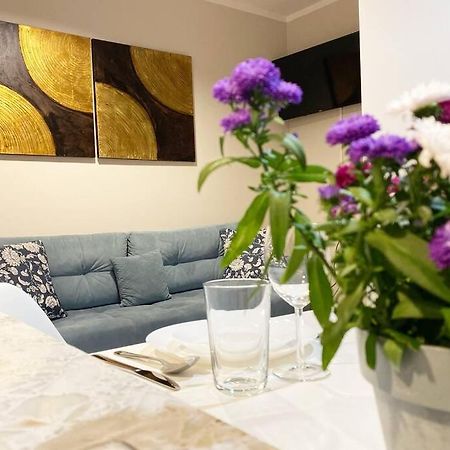 Exclusive 2Br! Apartment Near City Center +Netflix Warszawa Eksteriør billede