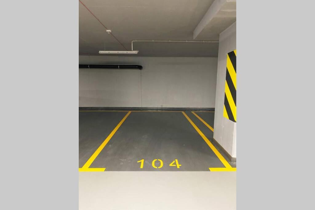 Exclusive 2Br! Apartment Near City Center +Netflix Warszawa Eksteriør billede